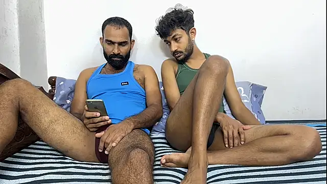 DesiDaddyandSonのウェブカメラショー