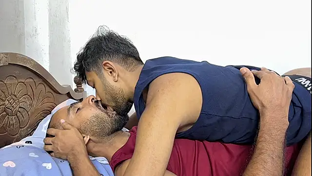 DesiDaddyandSon Adlı Modelin Web Kamerası Şovu