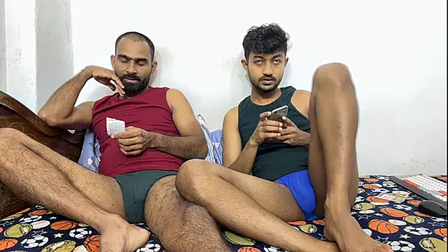 DesiDaddyandSon Шоу с уебкамера