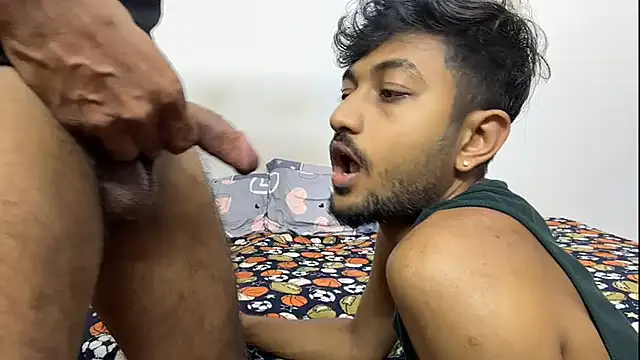 DesiDaddyandSonn Webbikameraesitys