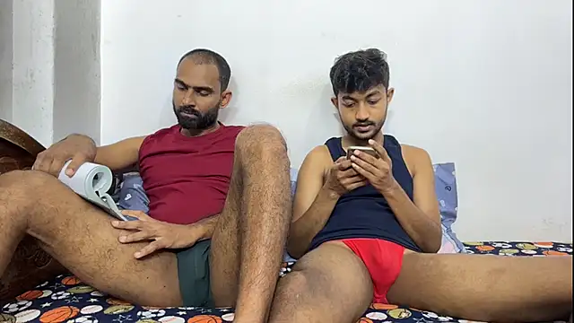DesiDaddyandSon Pertunjukan Webcam