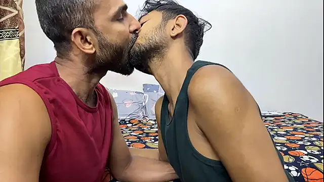 DesiDaddyandSon 网络视讯表演