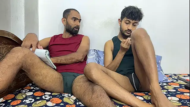 DesiDaddyandSonのウェブカメラショー