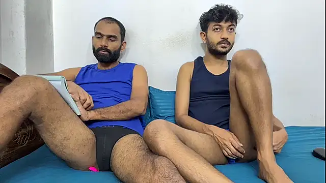 DesiDaddyandSonn Webbikameraesitys