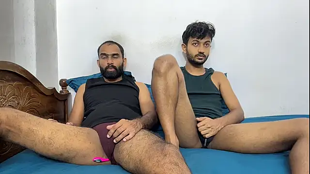 DesiDaddyandSon Show in webcam