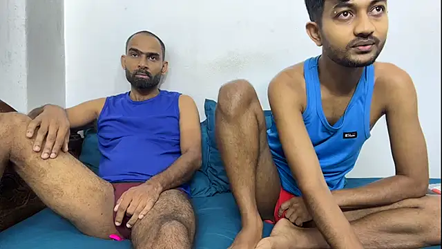DesiDaddyandSonn Webbikameraesitys