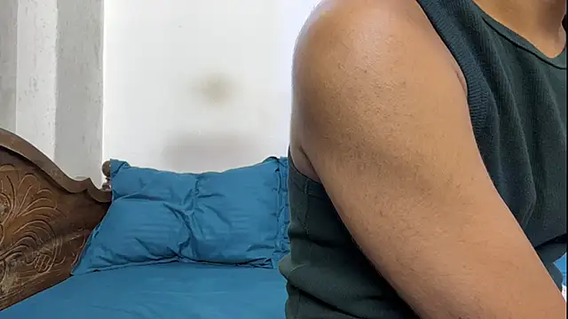 Show modela DesiDaddyandSon na web-kameri