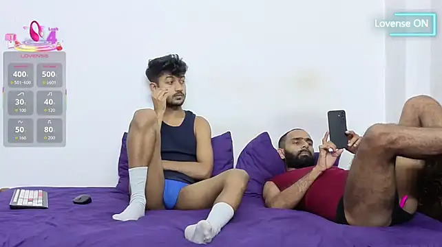 DesiDaddyandSon Webcam-Show