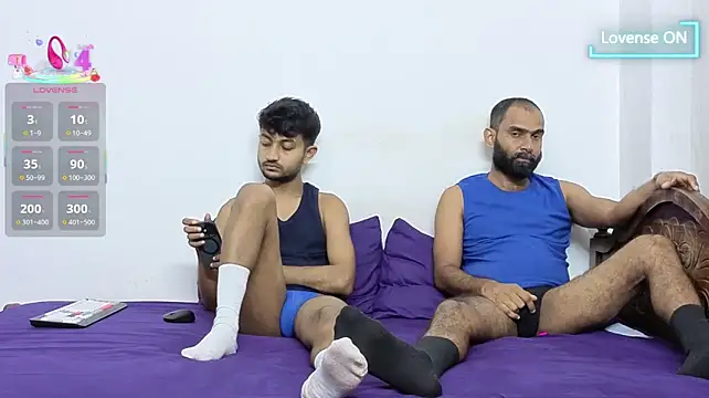 Show de webcam de DesiDaddyandSon