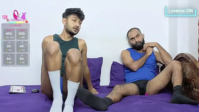 DesiDaddyandSon webcam show