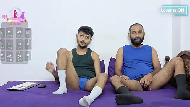 DesiDaddyandSon webcam show