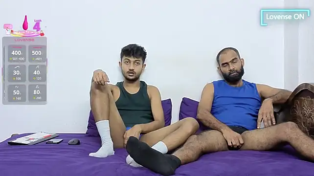 DesiDaddyandSonn Webbikameraesitys