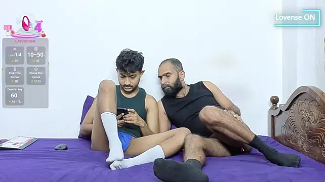 DesiDaddyandSon Pertunjukan Webcam