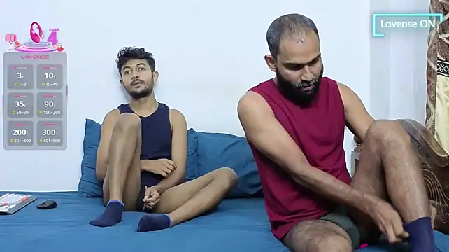 DesiDaddyandSon Webcam-Show
