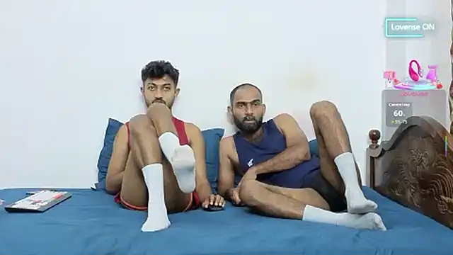 DesiDaddyandSon 在線直播表演