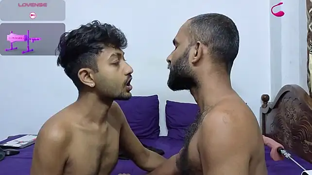 DesiDaddyandSonのウェブカメラショー
