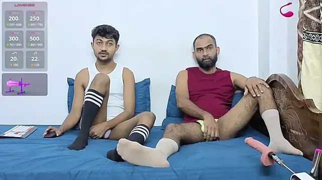 DesiDaddyandSon Show Webcam