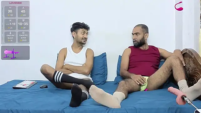 DesiDaddyandSon: вебкам-шоу