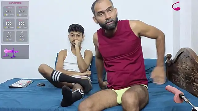 عرض كام DesiDaddyandSon