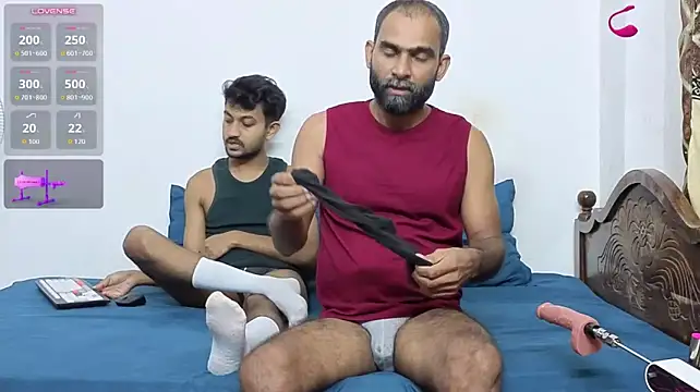 DesiDaddyandSon Webcamshow