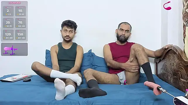 Show de DesiDaddyandSon na webcam