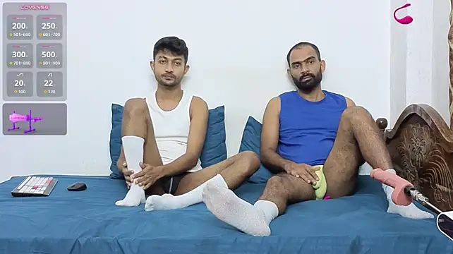Show de DesiDaddyandSon na webcam