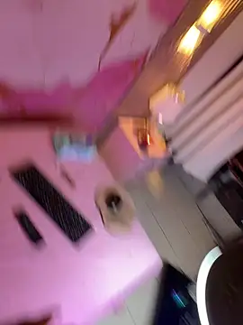Živá chatovací místnost Woo_isDaphne