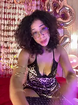 Woo_isDaphne Pertunjukan Webcam