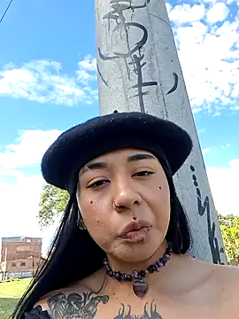 Show de Zafiro_glow na webcam