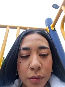 Pokazy przed kamerką – Zafiro_glow