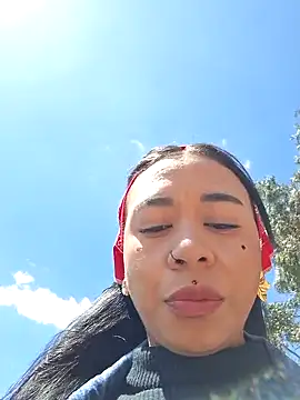 Zafiro_glow Webcam show