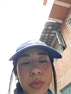 Zafiro_glowのウェブカメラショー