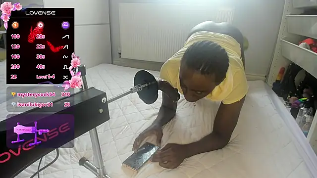 Show modela Fatale_Femboy na web-kameri