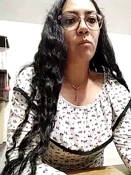 Salma-sweet Adlı Modelin Canlı XXX Sohbeti