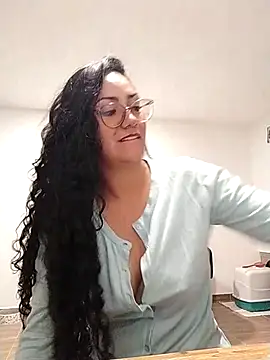 Chatroom XXX en direct de Salma-sweet