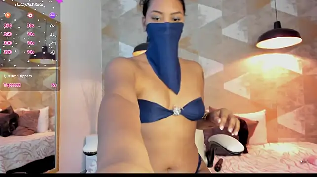 โชว์เว็บแคมของ LalilaBrunettee