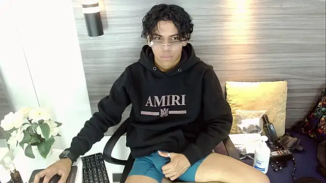 XXX chat uživo modela DaviidBuckx_