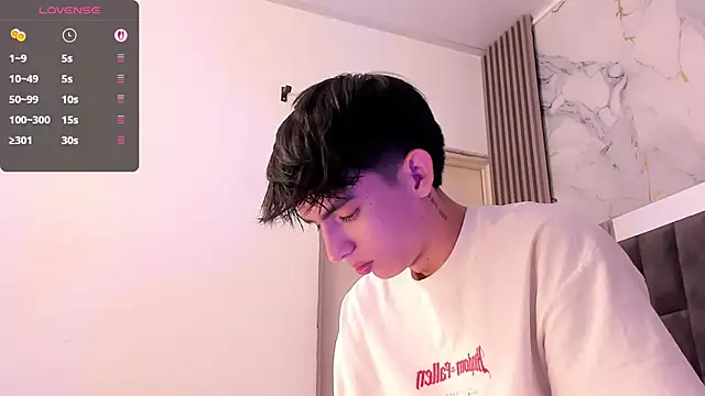 Jhonatan_Rouse Pertunjukan Webcam