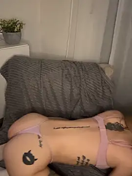 Alyssa-Schwarzのウェブカメラショー