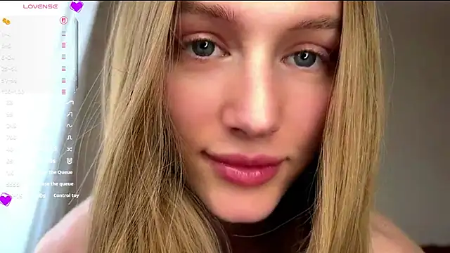 Show modela Viktoria_Vibes na web-kameri