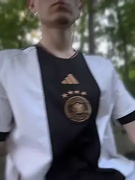 Pokazy przed kamerką – Donnydon776