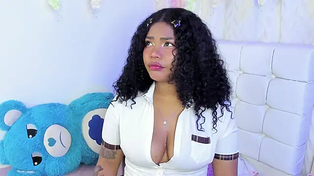 دردشة Angel_Belll الجنسية المباشرة