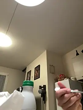 Chat soba uživo modela trombaio