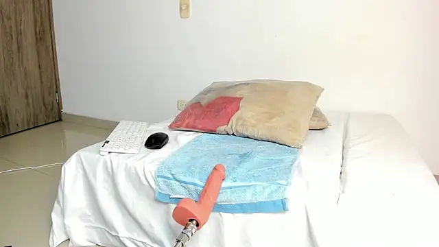 idkusethis Pertunjukan Webcam