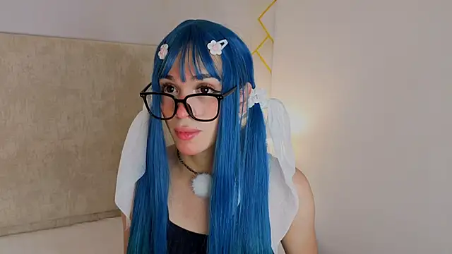 Nioki_: διαδικτυακό σόου στην κάμερα