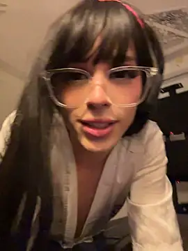 Nioki_ Show in webcam