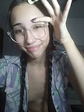 غرفة دردشة isaaabelaaa المباشرة