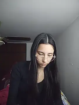 isaaabelaaa Adlı Modelin Canlı Sohbet Odası