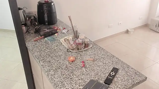 חדר צ'אט בשידור חי של Laurenn_Sweet