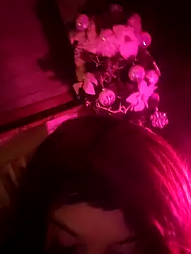 PIEKNAMISIA84 Show in webcam